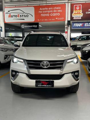 TOYOTA HILUX SW4 2.8 SRX 4X4 16V TURBO INTERCOOLER DIESEL 4P AUTOMÁTICO